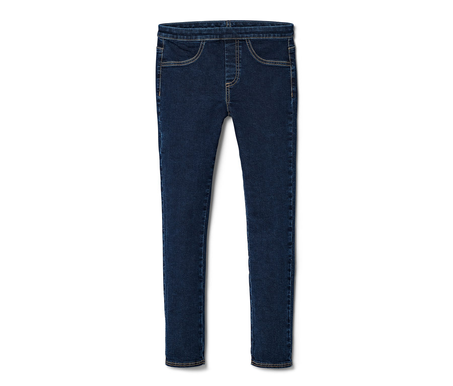 Sötétkék, farmer hatású lány treggings fehér háttérrel.