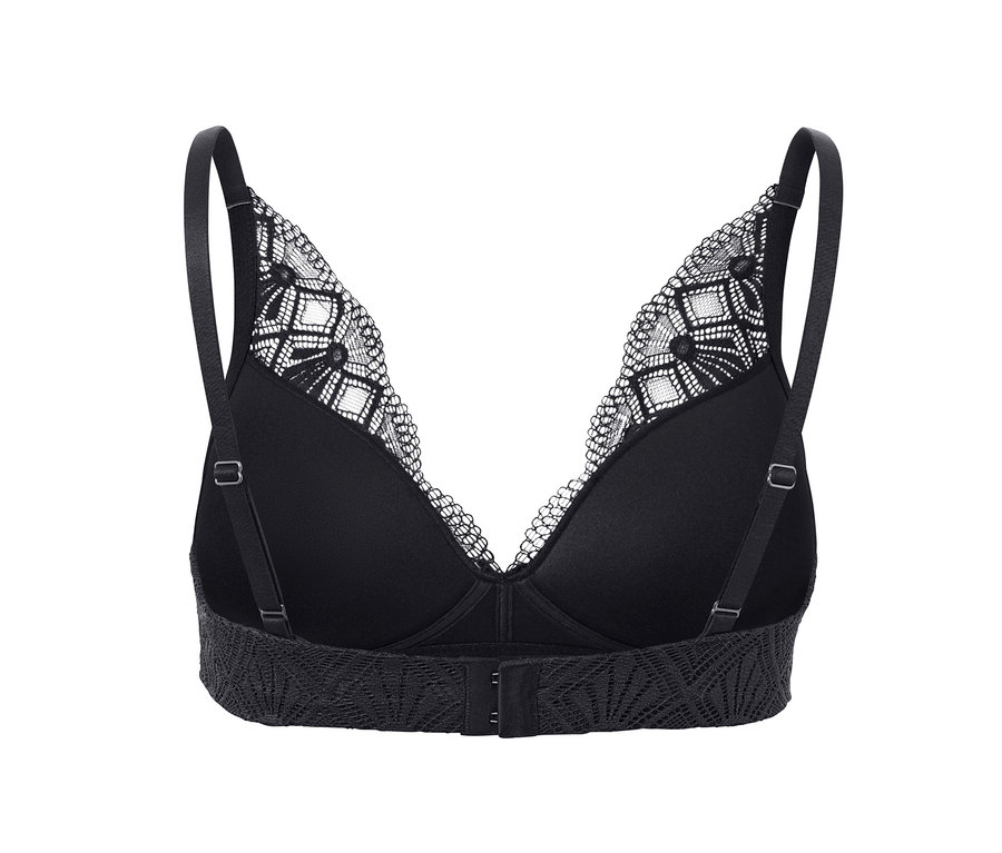 Hátulnézet egy fekete, puha kosaras melltartóról.