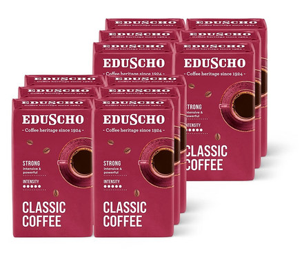 Eduscho Classic őrölt kávé csomagok több sorban elrendezve.