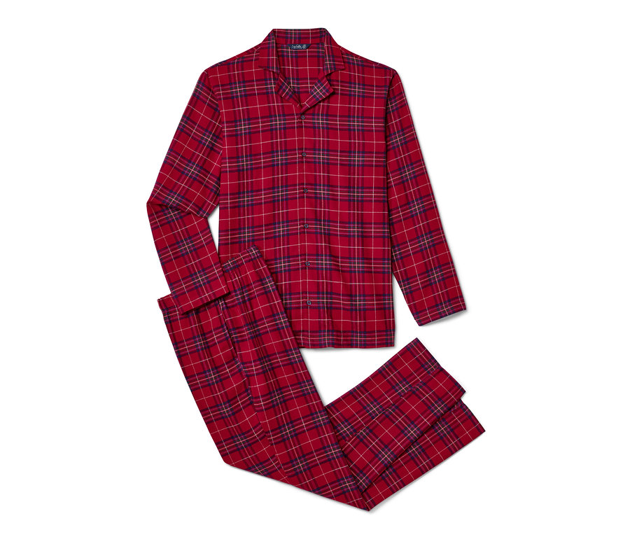 Egy piros kockás flanel pizsama.