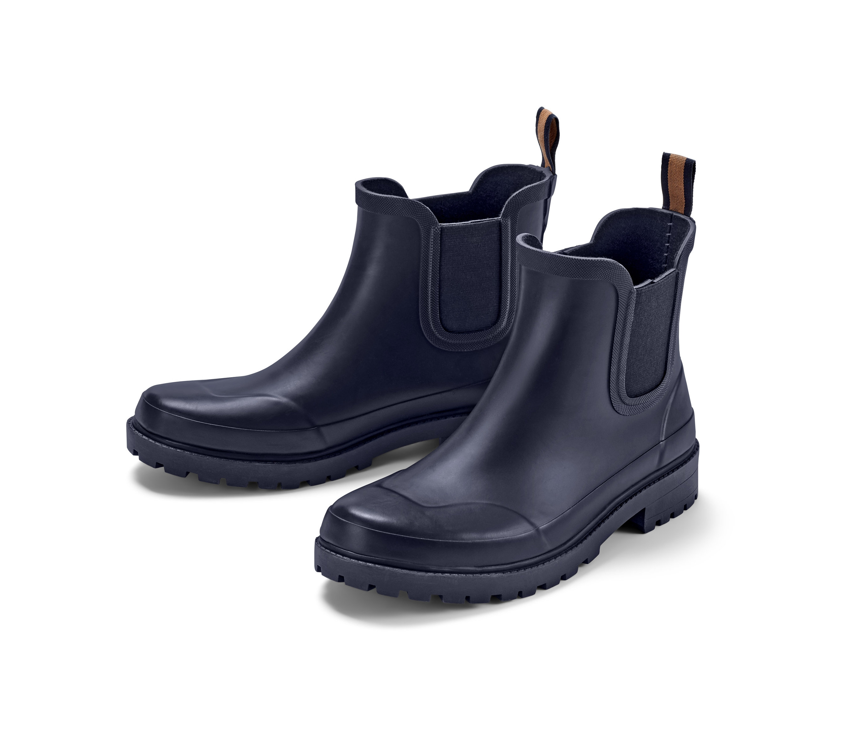 Két női gumi bokacsizma sötétkék színben, fehér háttérrel.