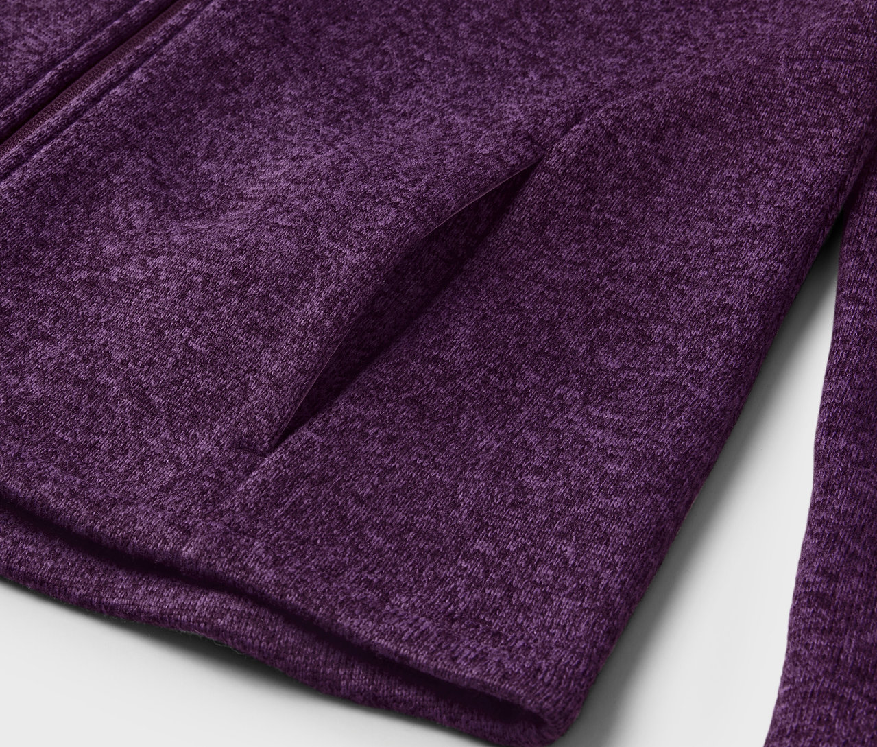 A Da.Strickfleece-Jacke, pflaume/lavendel női kötött fleece dzseki részlete.