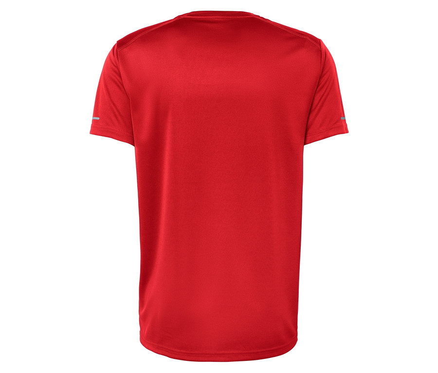 Hátulnézet egy piros, rövid ujjú pólóról.