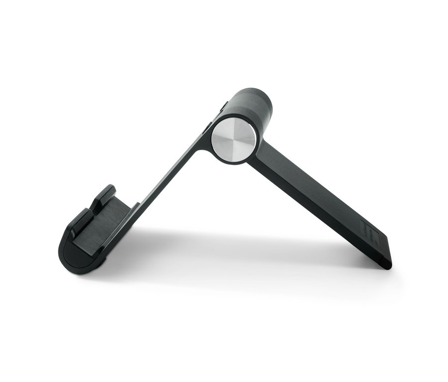 Fekete okostelefon- és táblagéptartó fehér háttérrel.