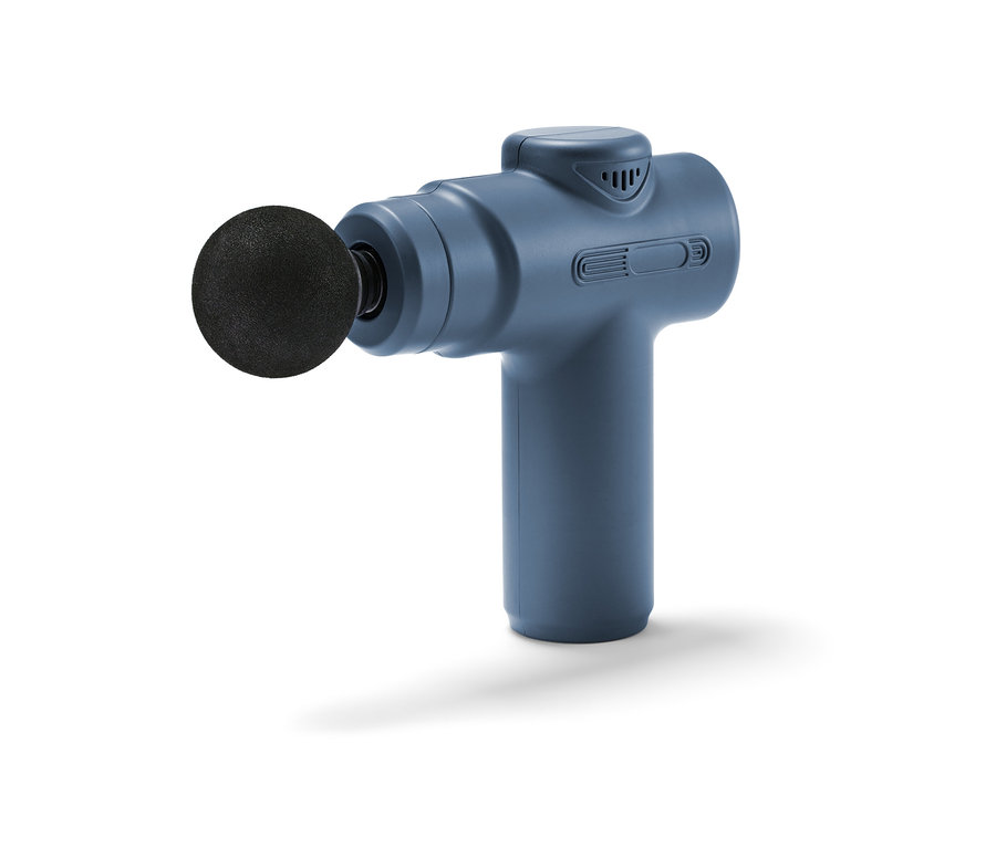 Kék mini masszázspisztoly fehér háttérrel.