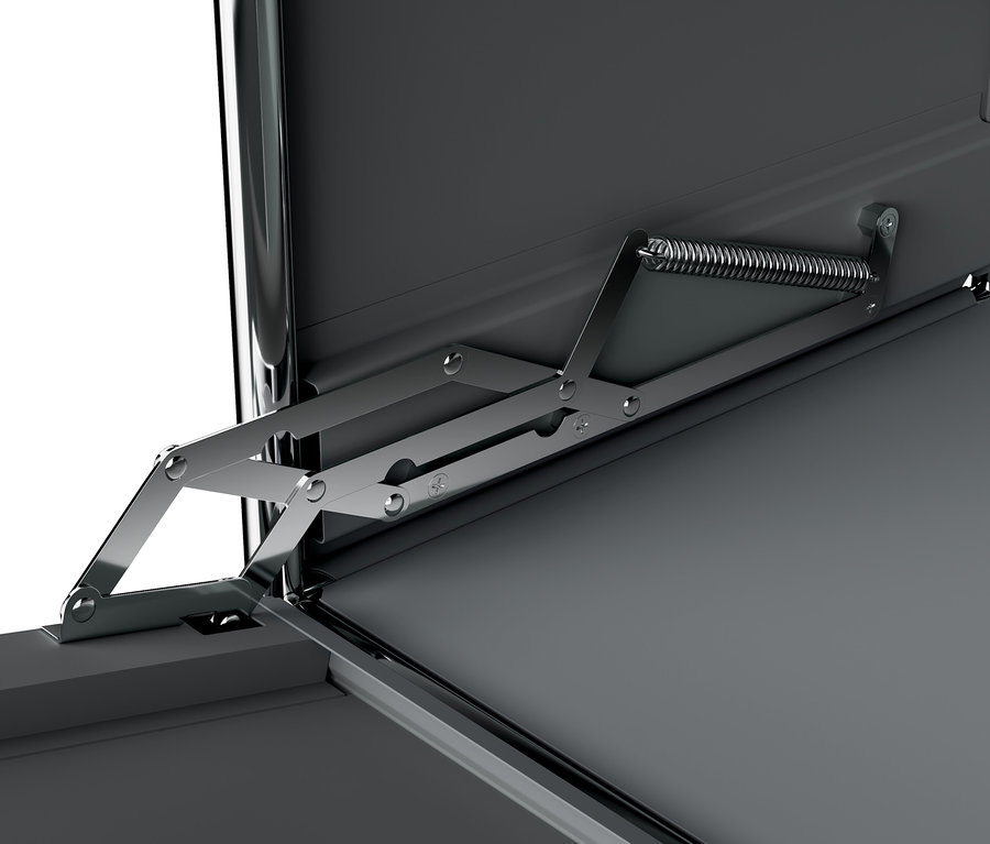 Egy szürke »CN3« fém komód részlete lenyíló ajtóval és fa felső lappal.