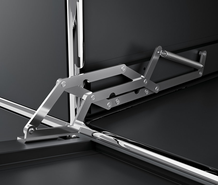 Egy fekete CN3 fémszekrény részlete krómozott nyitószerkezettel.