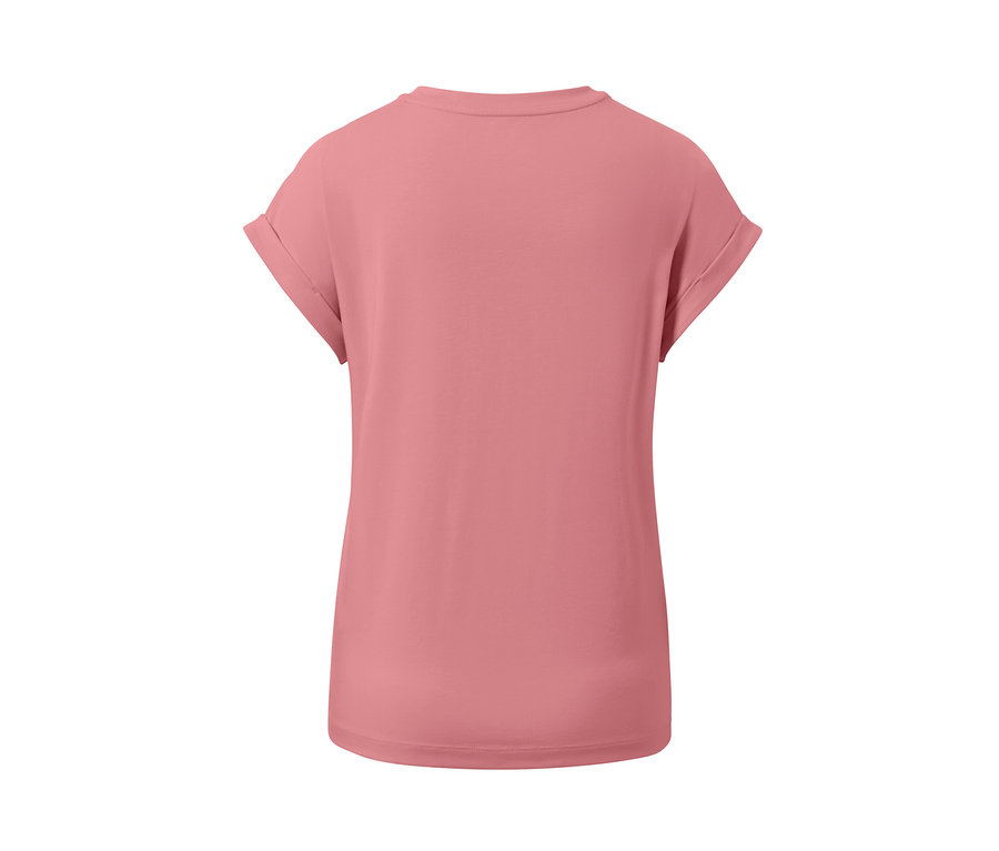 Hátulnézet egy rózsaszín, mintás női pólóról.