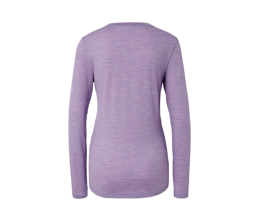 Lila, hosszú ujjú merinógyapjú felső.