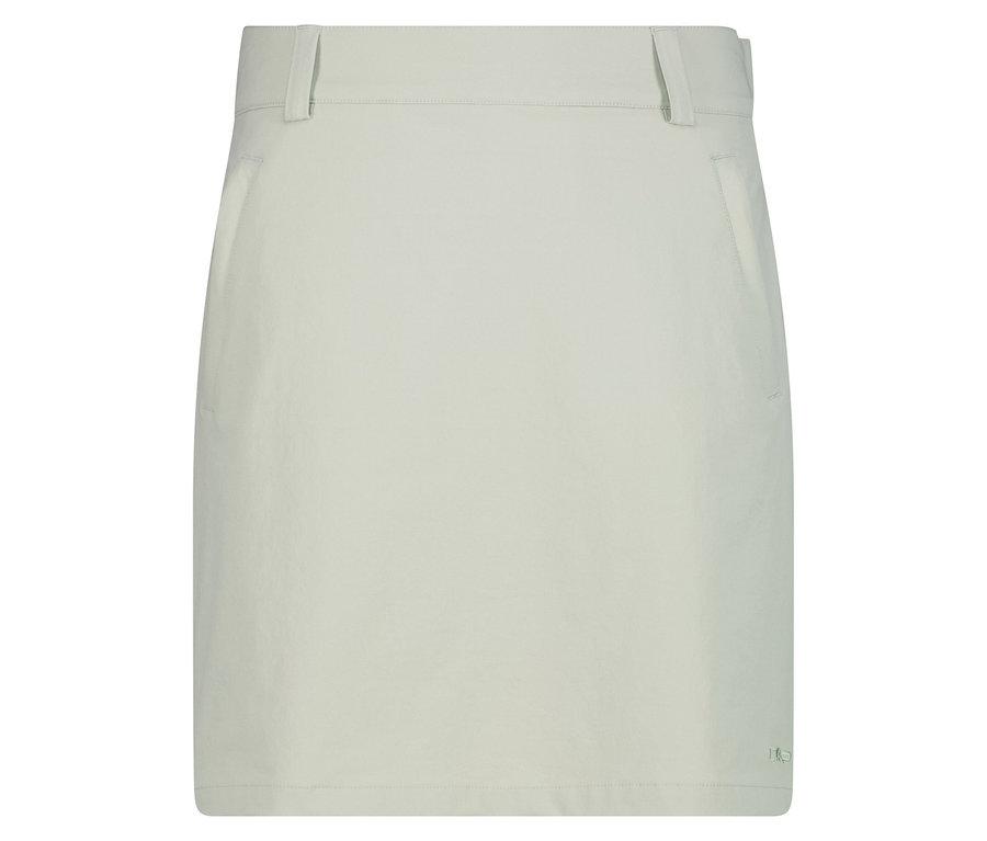 Egy világosszürke szoknya látható fehér háttér előtt.