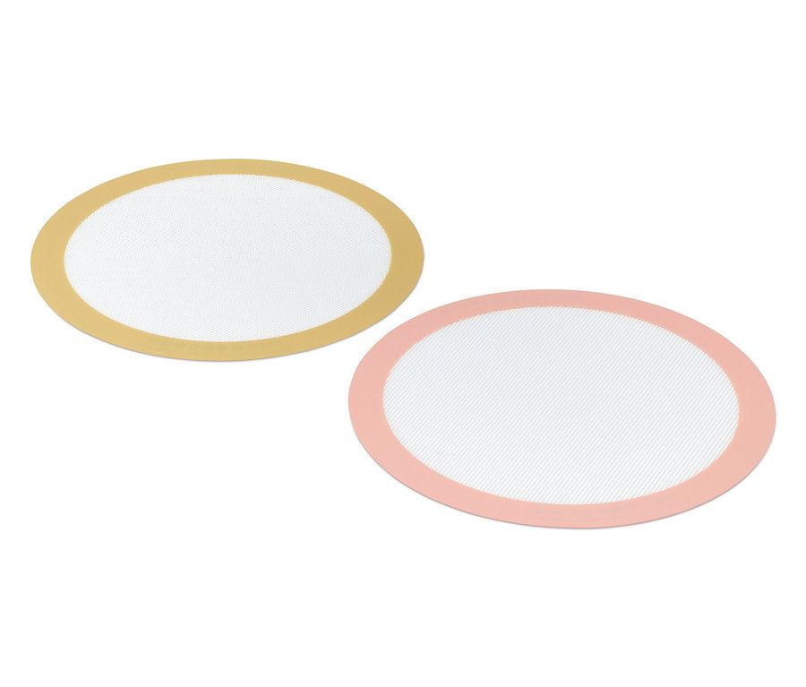 Két többször használható sütőlap, kerek, 30 cm-es, egy arany és egy rózsaszín.