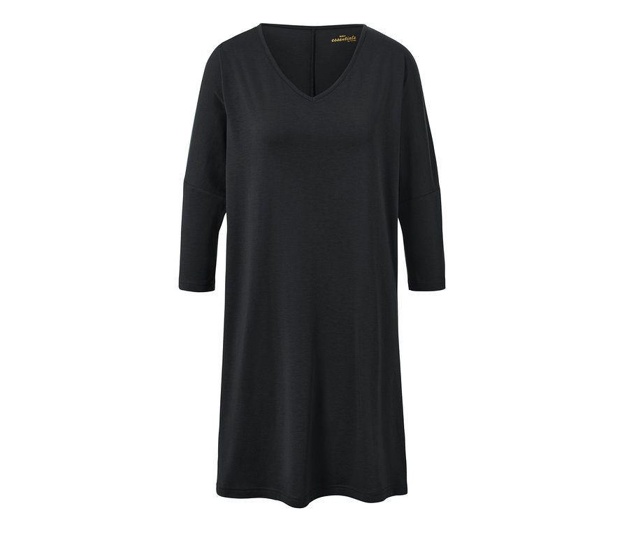 Fekete, háromnegyedes ujjú hálóing V-nyakkivágással.