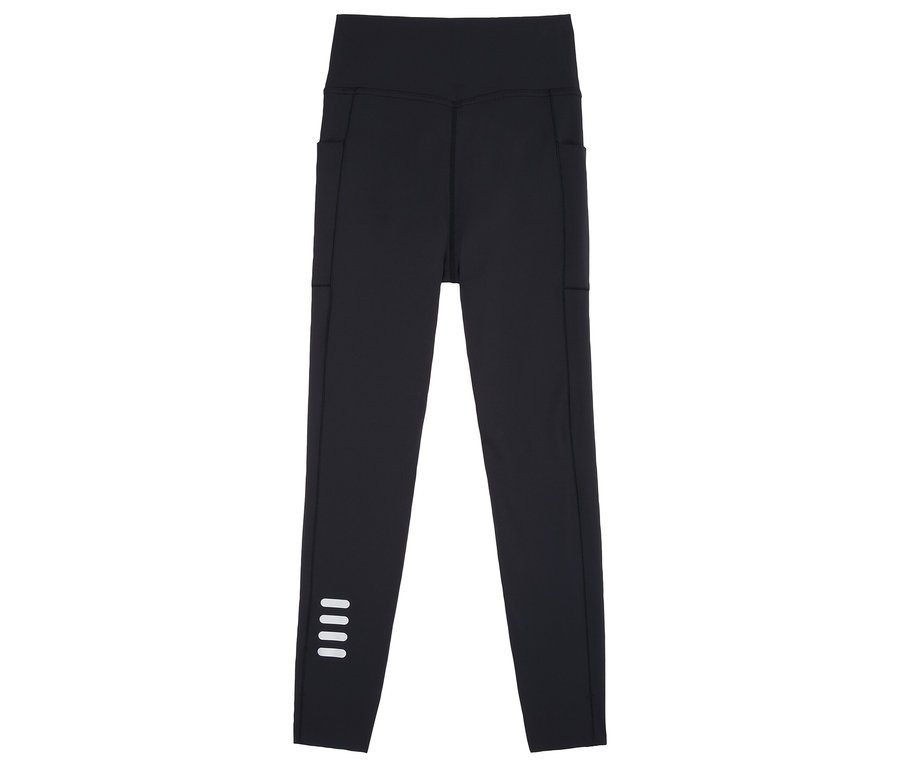 Fekete FILA női sportleggings zsebekkel és fényvisszaverő részletekkel.