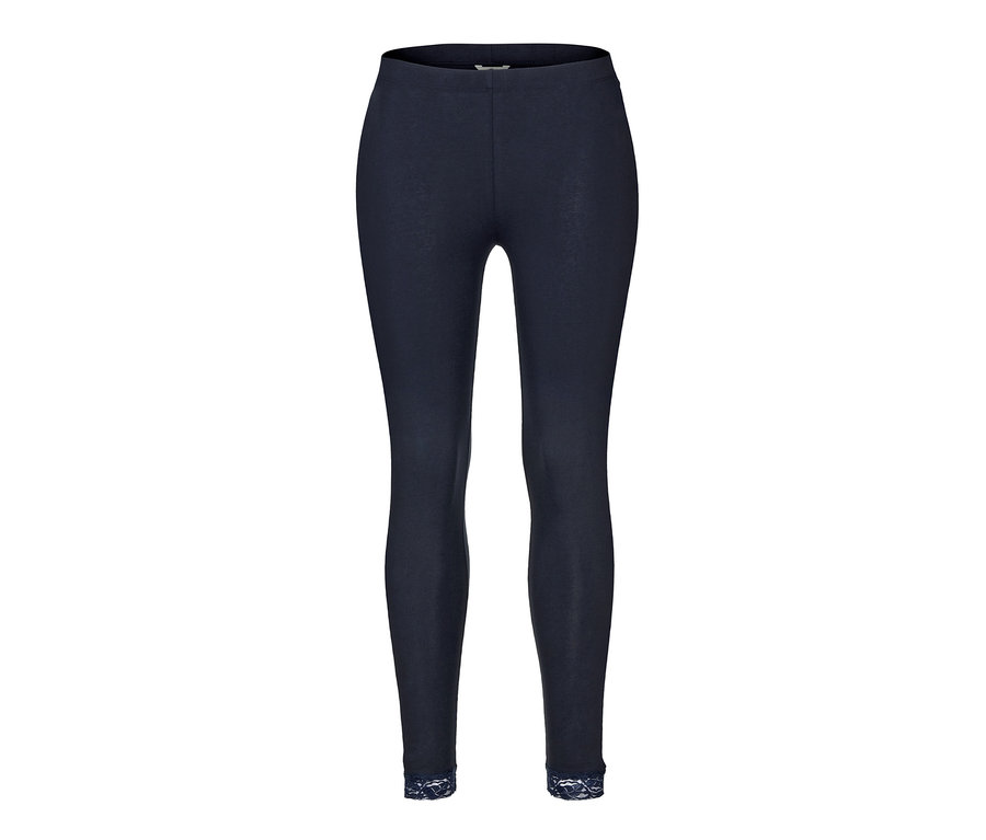 Sötétkék leggings csipkés szegéllyel.