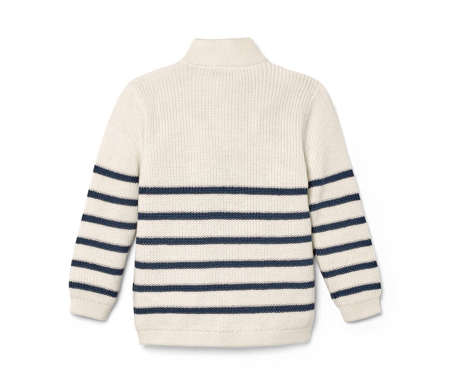 Egy kék csíkos állógalléros gyerekpulóver hátulnézeti részlete.