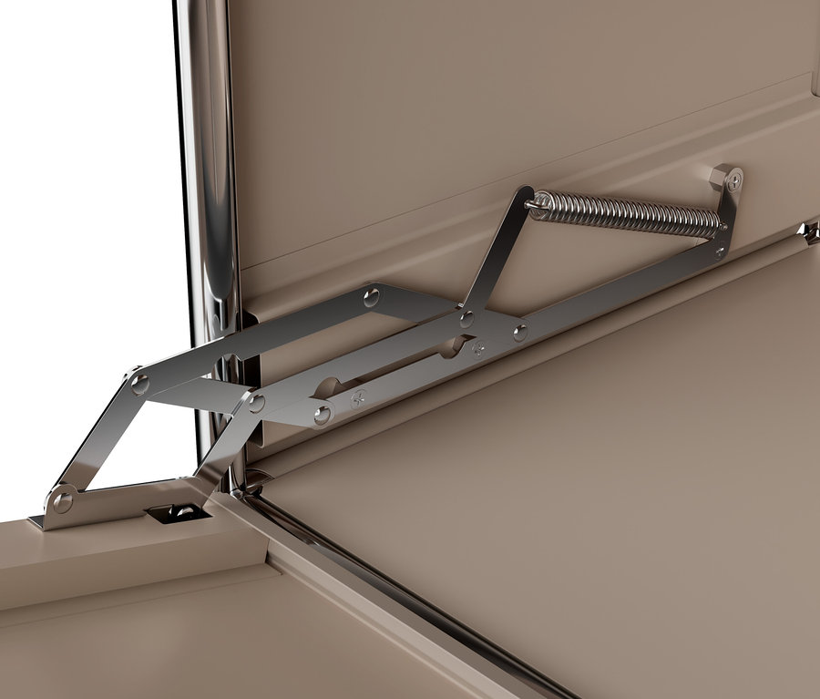 Egy szürkésbarna »CN3« fém komód részlete, lenyíló ajtóval és fém mechanizmussal.