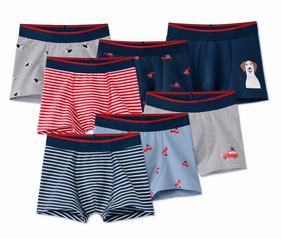 Hat különböző színű és mintájú fiú boxer alsónadrág.