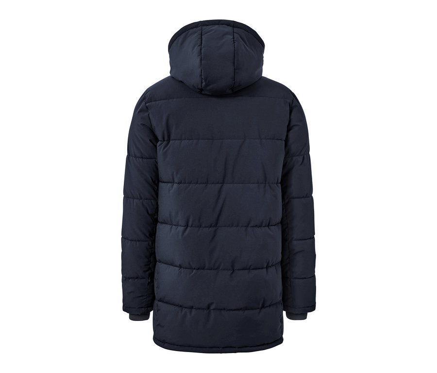 Hátulról egy sötétkék, steppelt parka kabát látható.