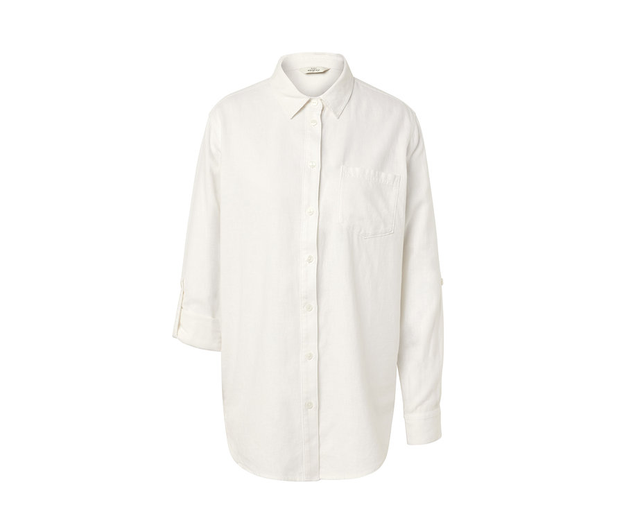 Fehér, hosszú, lenvászon blúz gombokkal és mellzsebbel.