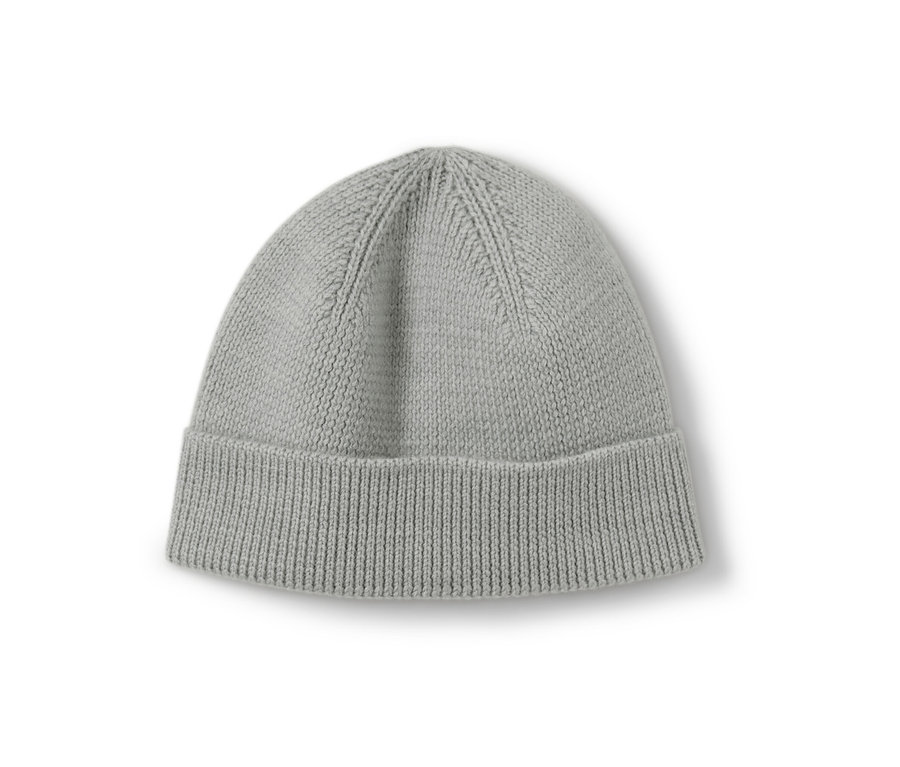 Szürke kötött gyapjú sapka kisgyerekeknek.
