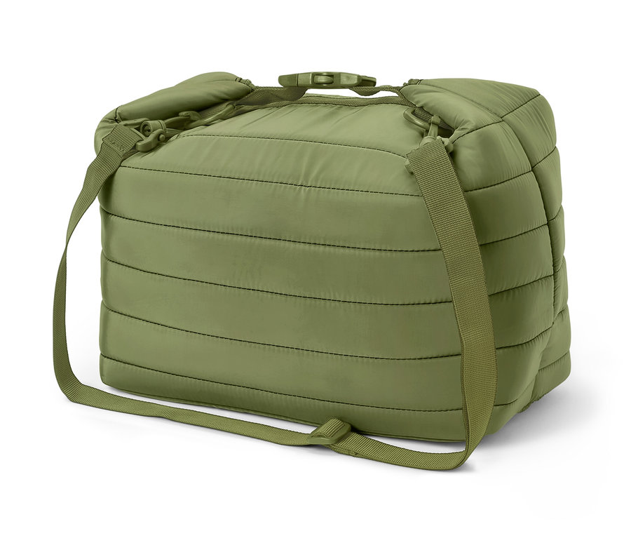 Zöld hűtőtáska pánttal.