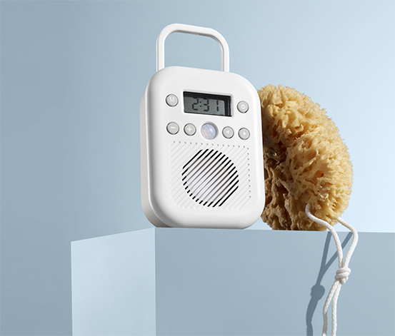 Fürdőszobai óra és rádió
